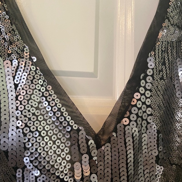 Lane Bryant Black and Silver Sequin Top - NWT - Picture 3 of 5